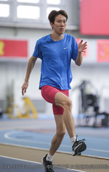 中国国家队女性运动员的激励与榜样力量